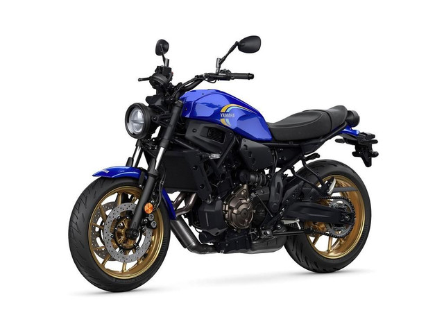 2024 Yamaha XSR700 dans Motos sport  à Ville de Montréal - Image 4