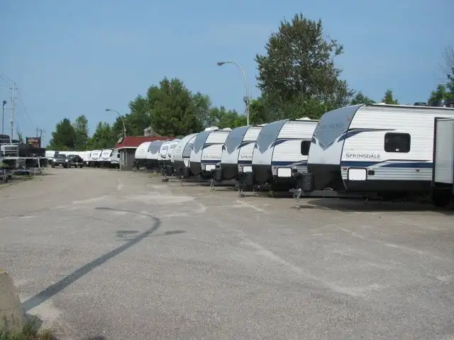 GET PRE-APPROVED-ALL UNITS ON SALE- SAVE LARGE!! in Travel Trailers & Campers in Ottawa - Image 5