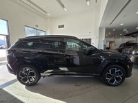 2025 Hyundai Tucson N-Line Hybrid AWD Experience performance-driven style and cutting-edge efficienc... (image 6)
