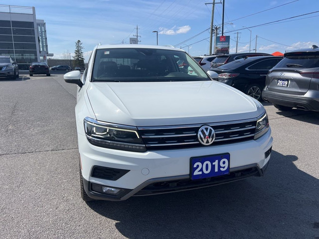  2019 Volkswagen Tiguan Highline 4MOTION- Leather, Pano Roof, in Cars & Trucks in Kingston - Image 4