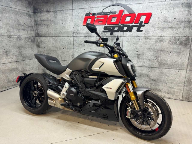 2020 DUCATI DIAVEL 1260S in Sport Touring in Laval / North Shore - Image 2