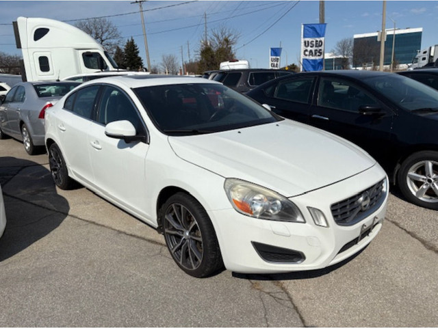 2013 Volvo S60 4dr Sdn T6 AWD in Cars & Trucks in Oakville / Halton Region - Image 2