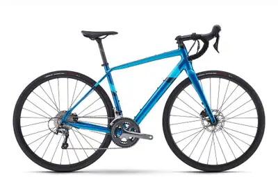 Concessionnaire des véhicules neufs et d'occasion. VÉLO FELT VR 40 Tiagra 2024 Notre meilleur vélo d...
