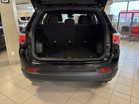 Former Ontario Chrysler Demo**Clean Car Fax**Jeep**Compass**4x4**2.4L**Automatic**Heated Seats**8.4... (image 8)