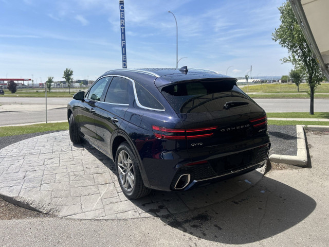 2025 Genesis GV70 2.5T Advanced in Cars & Trucks in Calgary - Image 2