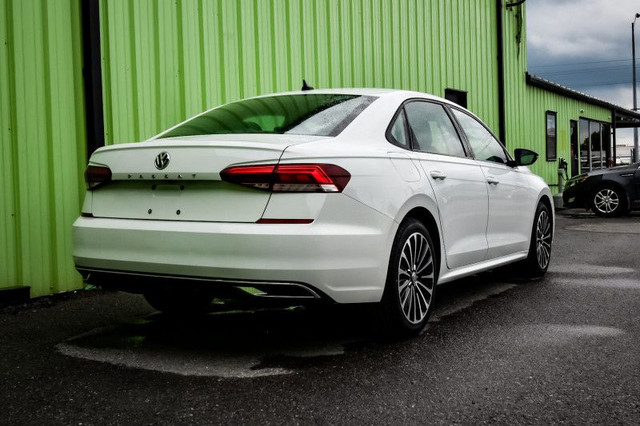 2022 Volkswagen Passat HIGHLINE • SUNROOF • HEATED SEATS • CP/AA in Cars & Trucks in Ottawa - Image 3