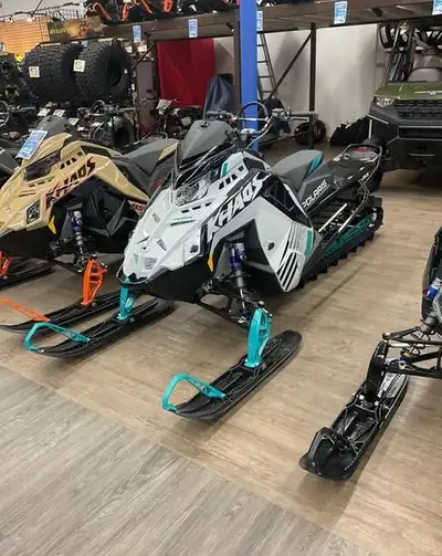 NEW 2025 Polaris 9R RMK KHAOS 155, Premium Ghost White Metallic, $150 BI-WEEKLY, $0 DOWN, ALL CREDIT...
