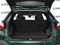 The 2018 Chevrolet Equinox Premier AWD in a striking green finish offers a dependable and confident... (image 6)