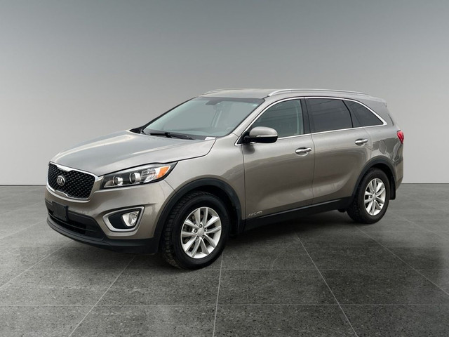 2018 Kia Sorento LX V6 / Heated Seats & Steering wheel /Back up  in Cars & Trucks in Calgary
