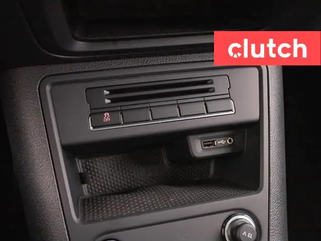 2016 Volkswagen Tiguan Highline AWD w/ R-Line Pkg w/Apple CarPla in Cars & Trucks in Bedford - Image 39