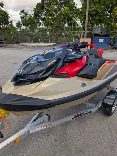 APPLY NOW: https://www.ridecollective.ca/get-pre-approved 2025 Sea-Doo RXP-X 325 is a 1630cc, 325 HP...