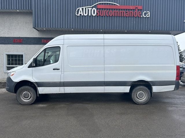 2019 Mercedes-Benz Sprinter fourgonnette utilitaire 4x4 - toit h in Cars & Trucks in Laval / North Shore - Image 2