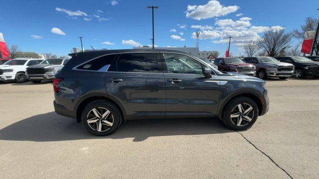 2023 Kia Sorento LX | Heated Seats | Apple CarPlay in Cars & Trucks in Edmonton - Image 4