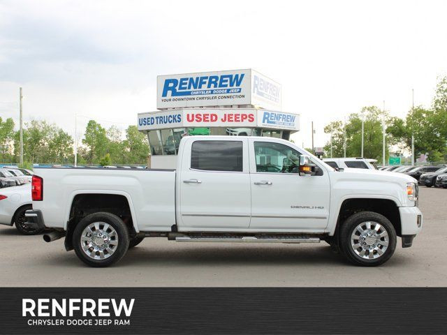 2016 GMC Sierra 2500HD Denali 4x4, Sunroof, Nav, Heated in Cars & Trucks in Calgary