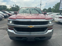 2018 CHEVROLET SILVERADO CREW CAB 4WD ! RUNS AND DRIVES GREAT , TWO SETS OF TIRES , BEING SOLD AS-IS... (image 7)