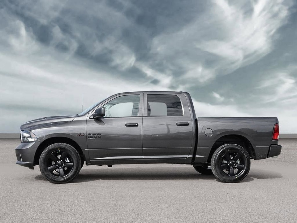 2022 Ram 1500 Classic NIGHT EDITION