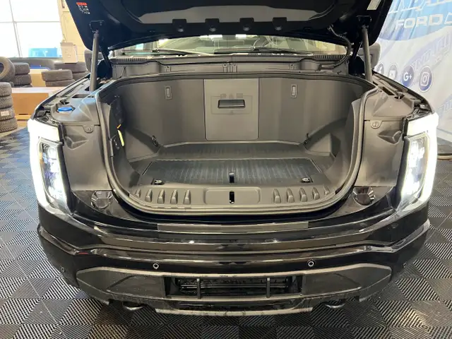 2025 Ford F-150 Lightning FLASH | MAX TRAILER TOW PKG | BLUECRUI in Cars & Trucks in Lloydminster - Image 5