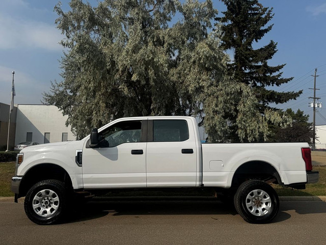 2019 Ford Super Duty F-350 SRW 4WD Crew Cab - 149K - CLEAN CAR F in Cars & Trucks in Edmonton - Image 2