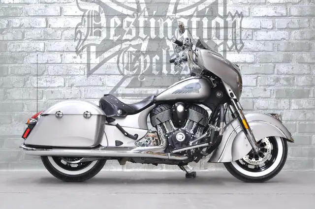 2017 Indian Chieftain in Street, Cruisers & Choppers in Calgary - Image 4