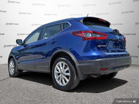 Grab a steal on this certified 2022 Nissan Qashqai SV before it's too late. Roomy but agile, its tri... (image 3)