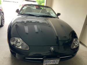2000 Jaguar XK8 -