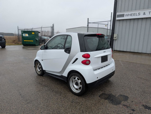 2015 Smart fortwo in Cars & Trucks in London - Image 3