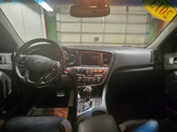 Really well equippd 13 Kia Optima SX with navigation, leather, roof, backup camera and more. 2.0 lit... (image 5)