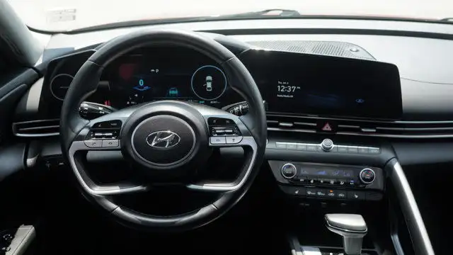 2023 Hyundai Elantra Luxury | Leather | Sunroof | Navigation |S in Cars & Trucks in Guelph - Image 15