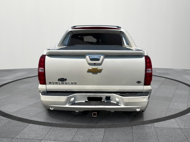2013 Chevrolet Avalanche LTZ in Cars & Trucks in Mississauga / Peel Region - Image 4