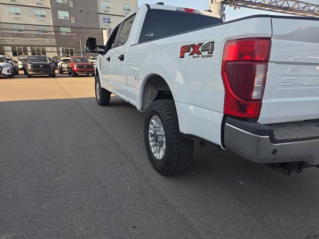 2022 Ford Super Duty F-250 SRW XLT | 6.2L | CREW CAB | SHORT in Cars & Trucks in Calgary - Image 3