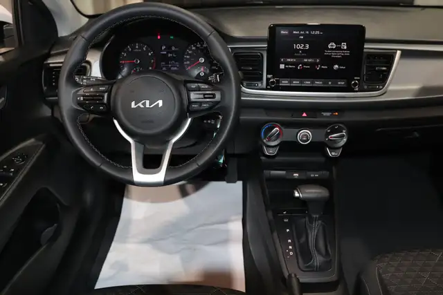 2023 Kia Rio LX+ LOW KM / ONLY 12K / HEATED SEATS / BACKUP CAM dans Autos et camions dans Ville d’Edmonton - Image 10