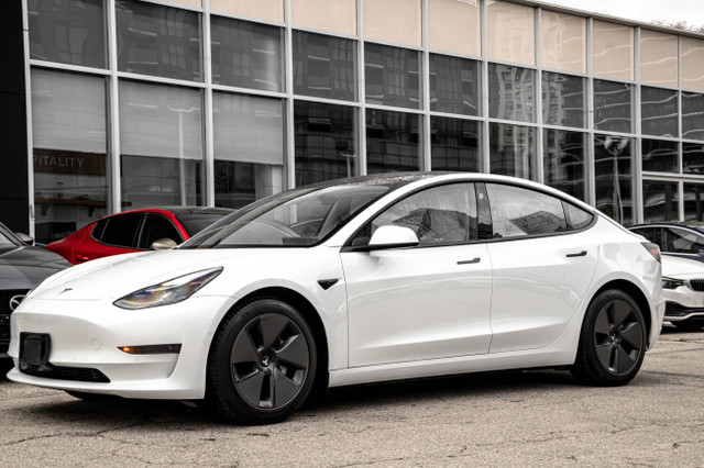 2021 Tesla Model 3 Standard Range Plus RWD in Cars & Trucks in Mississauga / Peel Region - Image 2