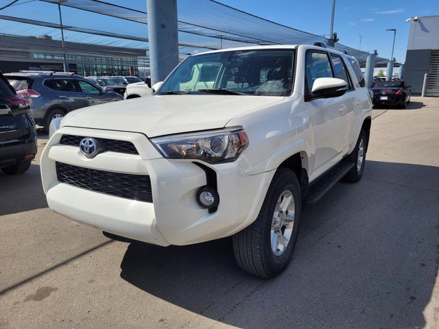 2019 Toyota 4Runner SR5 | AWD | LEATHER | BACK UP CAM in Cars & Trucks in Calgary