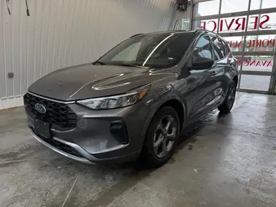Ford Escape ST-Line AWD Cuir GPS Mags Sièges Électrique 2023 à vendreJAMAIS ACCIDENTÉ!! Caméra recul...