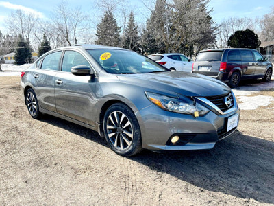 2016 Nissan Altima SL /NAV/BACK UP CAM/ACCIDENT FREE/LOW KM - Lo