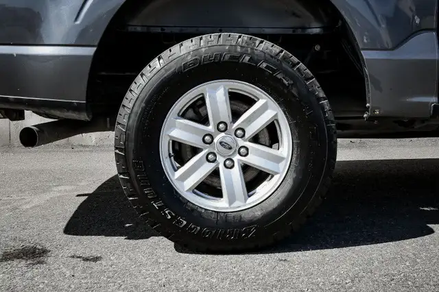 2023 Ford F-150 XLT • NAV • PARK ASSIST • POWER SEAT • BEDLINER in Cars & Trucks in Ottawa - Image 7