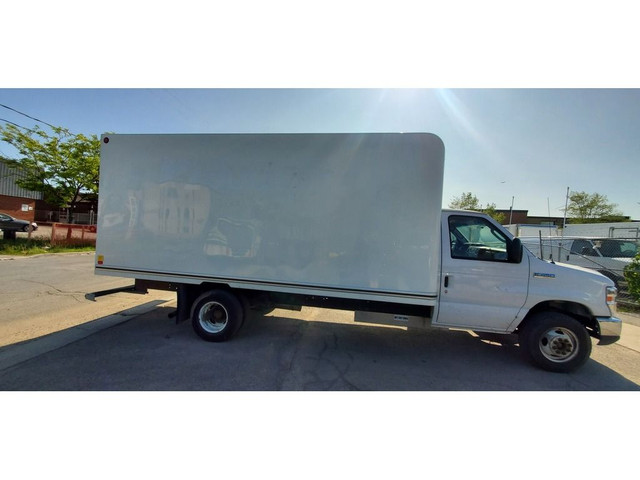 2019 Ford E-450 E-450 - 16Ft - Gas - Ramp - Five To Choose in Cars & Trucks in City of Toronto - Image 4