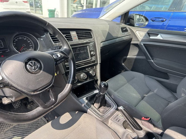 2018 VOLKSWAGEN GOLF COMFORTLINE MANUELLE AIR CLIM CARPLAY CAMER in Cars & Trucks in Laval / North Shore - Image 4