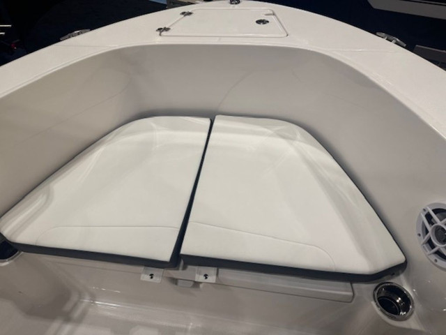 2024 Robalo R180 in Powerboats & Motorboats in Barrie - Image 4
