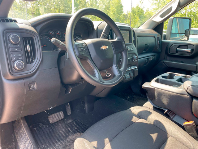 2024 Chevrolet Silverado 2500HD CUSTOM CREW 4X4 6.6L *GR REMORQ* in Cars & Trucks in Laurentides - Image 3