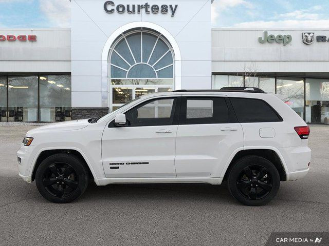 2017 Jeep Grand Cherokee Limited 75th Anniversary in Cars & Trucks in Calgary - Image 3