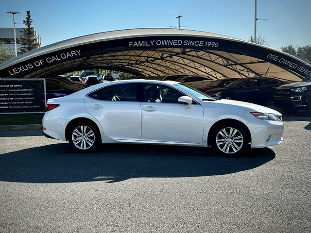 2015 Lexus ES 350 in Cars & Trucks in Calgary - Image 2