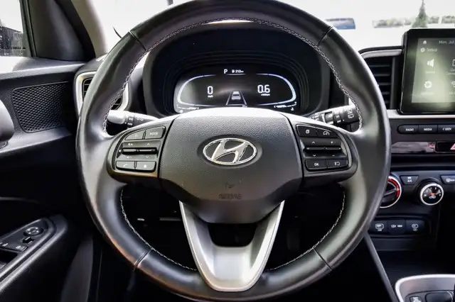 2023 Hyundai Venue Preferred • HEATED SEATS • CP/AA • REMOTE STA in Cars & Trucks in Cornwall - Image 18