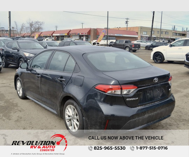 2022 Toyota Corolla LE UPGRADE in Cars & Trucks in Edmonton - Image 3
