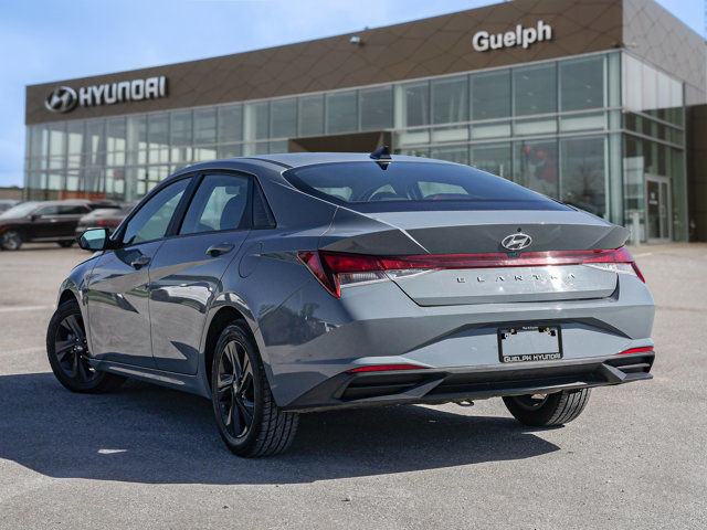 2022 Hyundai Elantra Preferred IVT | Heated Steering Wheel in Cars & Trucks in Guelph - Image 4