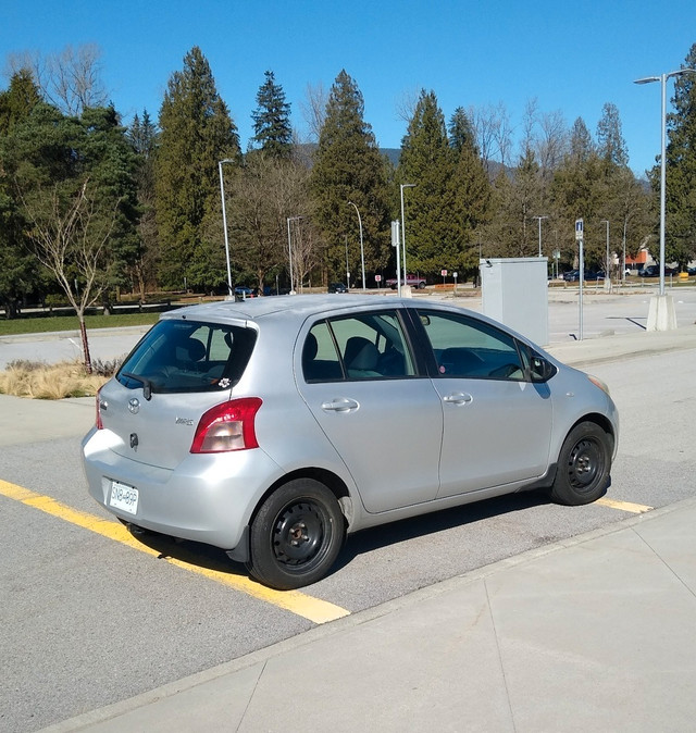 2008 Toyota Yaris- 5 speed, fun to drive & cheap on gas!  in Cars & Trucks in Burnaby/New Westminster - Image 3