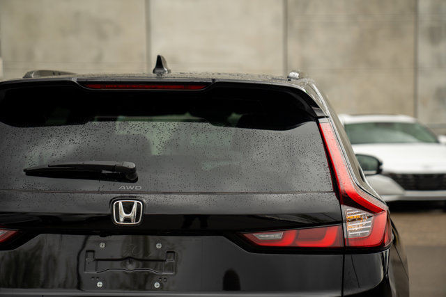 2024 Honda CR-V Hybrid Touring in Cars & Trucks in Edmonton - Image 4