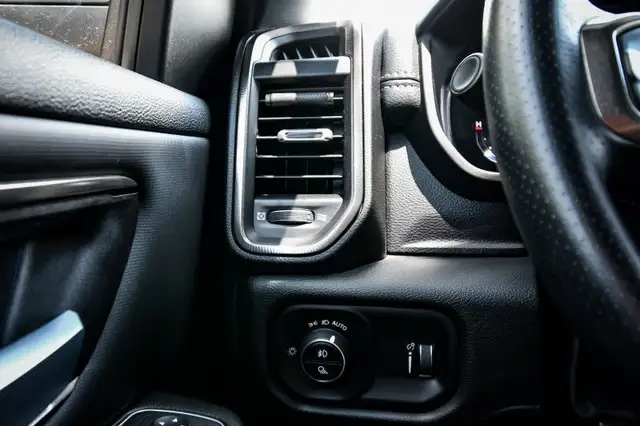 2023 Ram 1500 Sport • NAV • HEATED SEATS/STEERING • 4G WI-FI in Cars & Trucks in Kingston - Image 12