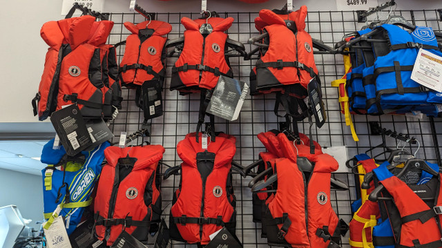 2024 Life Jackets For the Whole Family! in Canoes, Kayaks & Paddles in Edmonton - Image 3