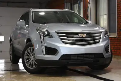 2017 CADILLAC XT5 LUXURY AWD 130000KM TOUT EQUIPE AIR CLIMATISE GROUPE ELECTRIQUE COMPLET CRUISE CON...